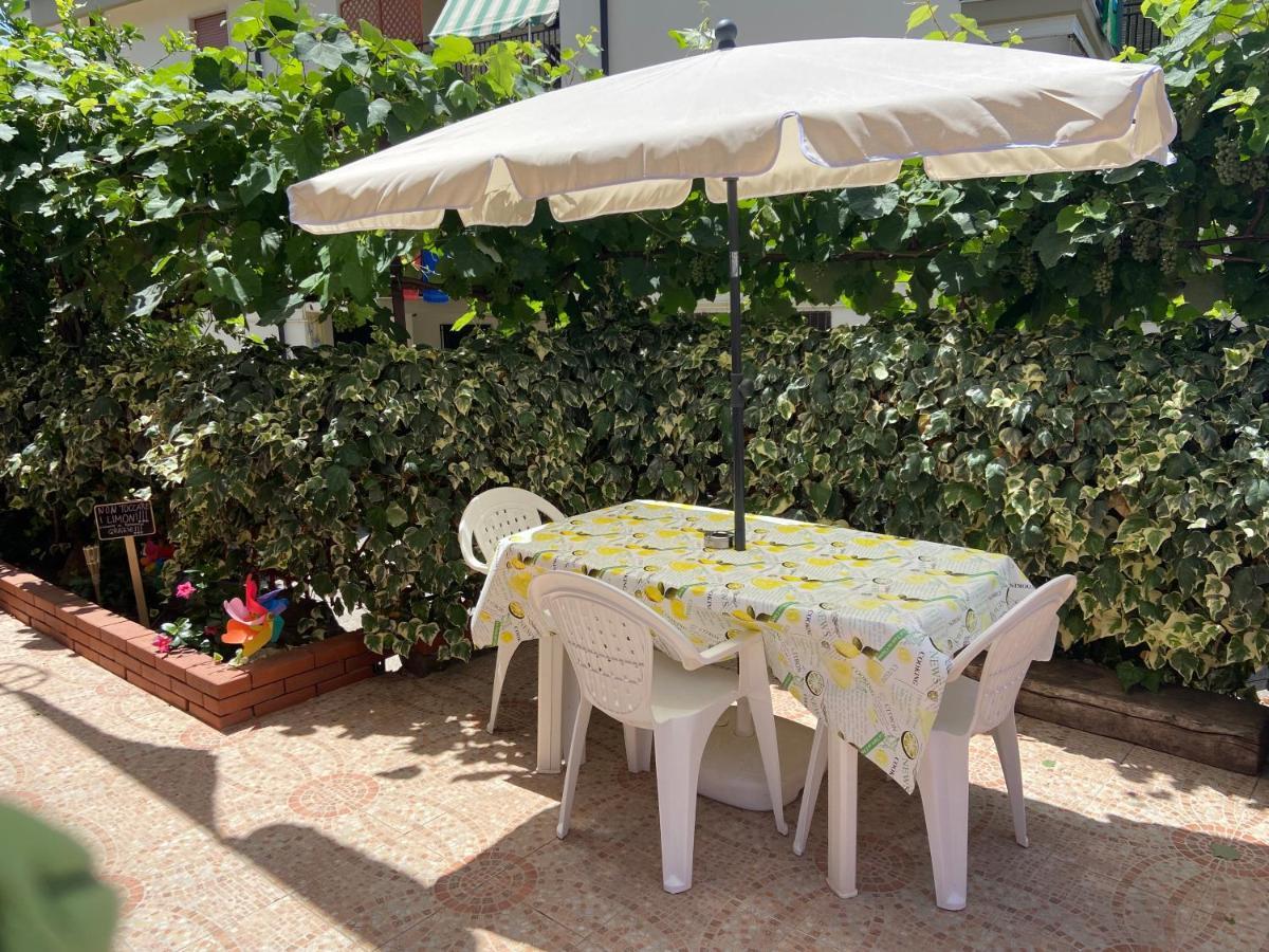 Casa Vacanze Gli Agrumi Agropoli Exterior photo